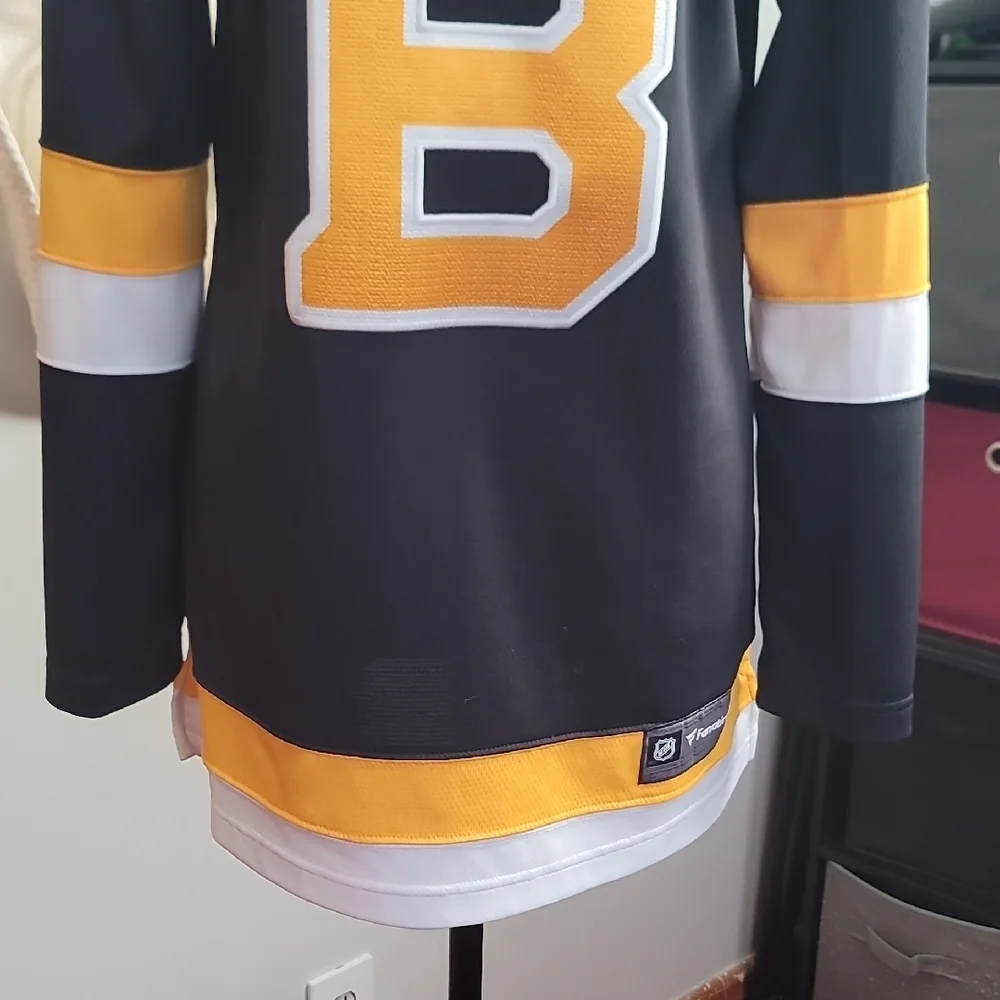 Fanatics NHL Boston Bruins Women's Jersey - Picture 6 of 10